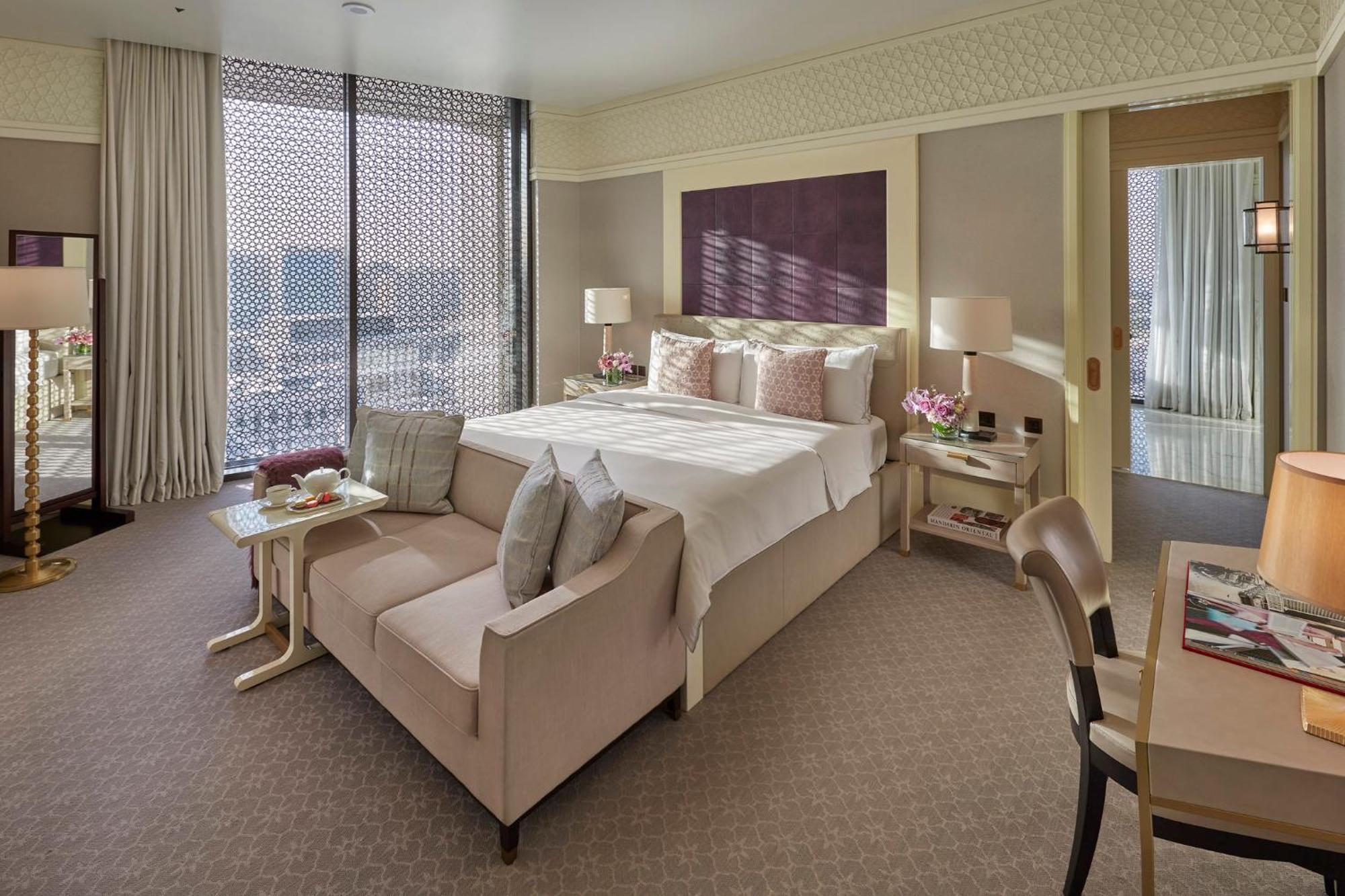 แมนดาริน โอเรียนเต็ล โดฮา Hotel ภายนอก รูปภาพ A bedroom at the hotel